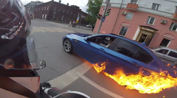 VIDEO Ne gori samo Rimčev Concept S, usred vožnje zapalio se u ruskom Permu BMW M5