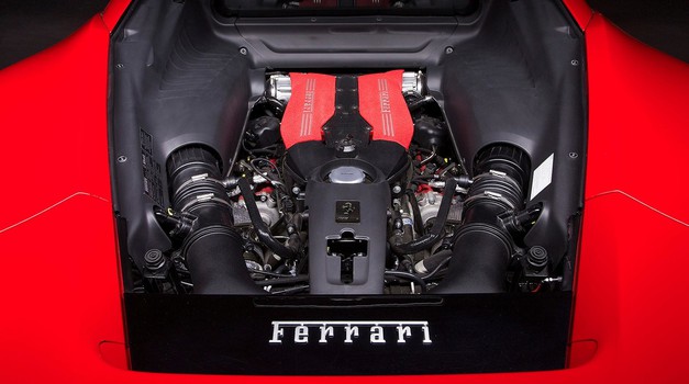 Ferrarijev biturbo 3.9 V8 najbolji je motor na svijetu