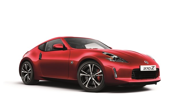 Osvježeni Nissan 370Z i dalje s 329 "konja" i  s novim crnim felgama i dodacima