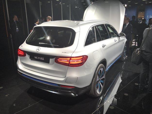 FRANKFURT 2017. IZ PRVE RUKE: Mercedes u punom sjaju, a GLC F-cell s revolucionarnom kombinacijom gorivih ćelija i struje