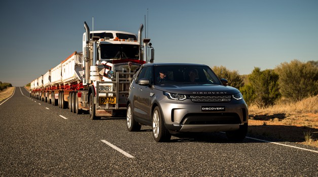 Video: Land Rover Discovery u Australiji vukao teret težak 110 tona