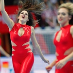 Zanosne plesačice na Europskom rukometnom prvenstvu (foto: hrs)