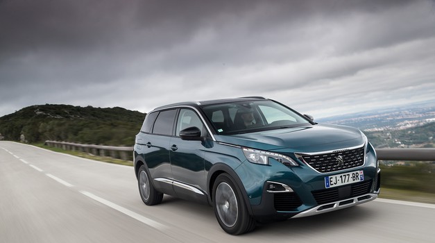 I to smo dočekali, auti na lizing s 0 % kamata i to Peugeot 3008 i Peugeot 5008