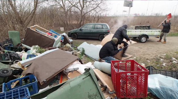 Nevjerojatan video: Iskrcao smeće i "popio batine"! Kamere na svim ZG divljim odlagalištima otpada