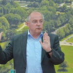 S tvorničke trake Audija ravno u zastupničke klupe Bundestaga gdje je punih 20 godina bio prvi, a gotovo i jedini stranac i to gastarbajter (foto: Boris Ščitar/Pixsell)