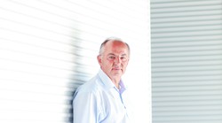 S tvorničke trake Audija ravno u zastupničke klupe Bundestaga gdje je punih 20 godina bio prvi, a gotovo i jedini stranac i to gastarbajter