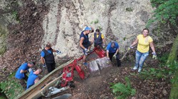 To se zove volja i ljubav prema Domovini, poštari nakon posla zasukali rukave i izvlačili olupine s Romeom