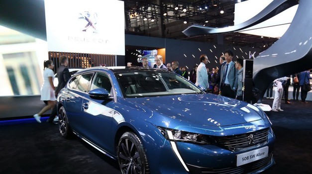 Pariz 2018: Peugeot 508 SW osvaja skladnim dizajnom