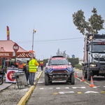 Junaci Dakra 2019. zovu se Šaškin, Bitterman i Peljhan, podigli su se nakon tehničkog knockouta, a spašavajući i šlepajući Francuze startnog broj 27 vratili ih u vrh (foto: Eric Vargiolu/DPPI)