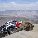 Danijel Šaškin i Saša Bitterman imali su svoj dan do 50 km pred ciljem, no priznaje im se da su završili etapu, Sebastien Loeb pobijedio ispred Nassera Al-Attiyaha (foto: Florent Goden/DPPI)