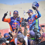 PRICE Toby (aus); KTM; KTM Factory Team; Moto; WALKNER Matthias (aut); KTM; KTM Factory Team; Moto; portrait arrivee finish line during the Dakar 2019; Stage 10; Pisco - Lima; peru; on january 17 - Photo DPPI (foto: DPPI/Start)