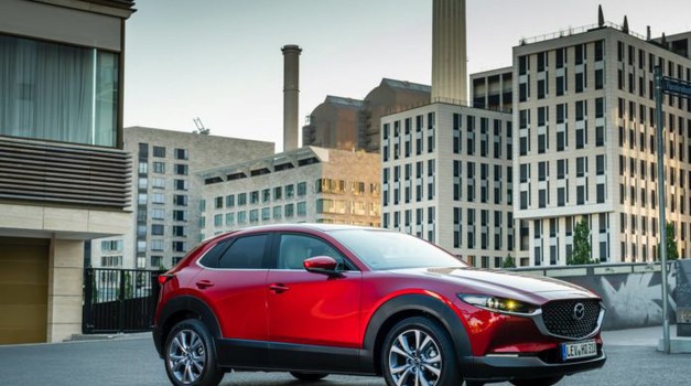 Električna Mazda CX-30 bit će predstavljena za mjesec dana