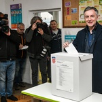 22.12.2019., Zagreb - Kandidat za predsjednika Republike Hrvatske Miroslav Skoro glasovao je na izborima za predsjednika Republike Hrvatske u Osnovnoj školi Gračani. Photo: Josip Regović/PIXSELL (foto: Photo: Josip Regović/PIXSELL)