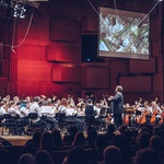 Prekrasna glazbena priča mladih umjetnika ili kad zajedno zasviraju jedini hrvatski dječji simfoničari i Radovan Vlatković, prvak Berlin Radio Symphony Orchestra (foto: Autor fotografija: Vedran Metelko)