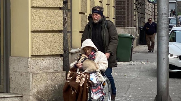 50 FOTO + VIDEO Zagreb nakon potresa. Slike užasa središta grada, ljudi u strahu, katedrala bez jednog tornja