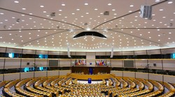 Prvi smrtni slučaj od Covida-19 u institucijama EU - žrtva je talijanski informatičar (40) u službi EU Parlamenta