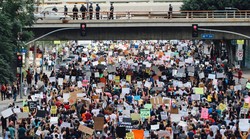 Na valu prosvjeda u SAD-u novih 25 tisuća slučajeva zaraze koronavirusom