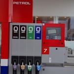 Stvarnost ili bajka: s benzinom drugog dobavljača prelazimo više kilometara (foto: Petrol)