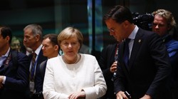 Merkel: Nakon ove krize će se karte miješati