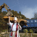 - Ne mogu oni toliko zemlju "zasvinjiti" koliko JA I MOJ ZELENKO možemo očistiti, veli Romeo Ibrišević nakon 16 godina i 16.000 uklonjenih olupina (foto: Romeo Ibrišević)