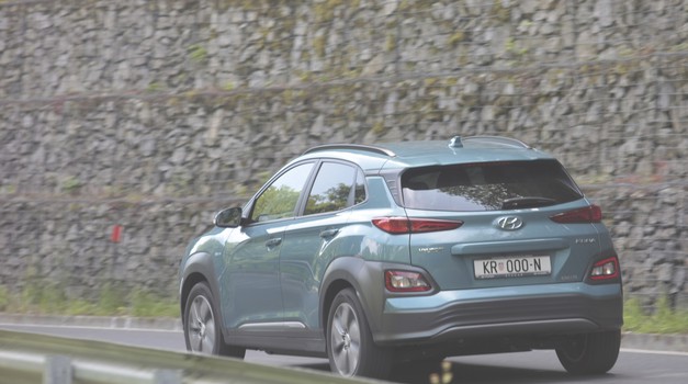 Počela utrka za 44 milijuna odobrenih kuna državnih poticaja - Hyundai dodatno srušio cijenu Kone Electric za novih 15.000 kuna