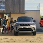 Kad je nešto toliko dobro, onda nema smisla mijenjati, dokaz tome je i 3 godine star Discovery kojeg sad predstavljaju i kao sedmerosjed (foto: Jaguar-Land Rover)