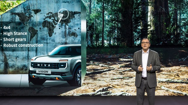 VIDEO + Nekad su Francuzi izvozili "Revolution", a od danas 'Renaulution' - Lada i Dacia ruku pod ruku, baš kao i Lotus i Alpine s Renaultom 5