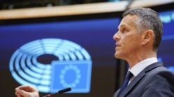 658 eurozastupnika glasovalo za skidanje imuniteta Valteru Flegi, njih samo 26 bilo protiv - suditi će mu se u Hrvatskoj