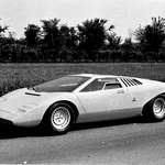 Ferruccio Lamborghini tri je godine razvijao Countacha, a jednako toliko vremena trebalo je i Mati Rimcu za Concept_Two (foto: Lamborghini)