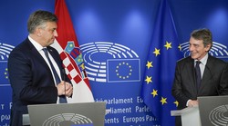 Plenkovićev odgovor Vučiću. I Hrvatska ima "konja za utrku", proizvodit će sastojke za Pfizerovo cjepivo, a Srbija proizvodi ruski Sputnik V