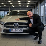 A što drugo Zlatnoj zvijezdi nego Srebrna zvijezda, Savage od sad na borbe putuje u Mercedes-Benz A 180 sedanu (foto: AG/START)