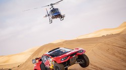 TOP VIDEO:  Najluđe scene 1. i 2. dana Dakar 2022. Loeb pobijedio ispred Al Attyaha u 2. etapi Hail > Al Qaisumah