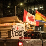 Kanađani inzistiraju na blokiranju granice, vlasti sve bliže nasilnom gušenju "pobune", automobilske tvrtke smanjuju proizvodnju, a i SAD stišće zbog gubitaka (foto: Ana Krach / Pixabay)