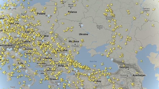 Ukrajinu valja zaobići u velikom letu. Aviokompanije prestale su letjeti, tajkuni u 20 chartera pobjegli iz Kijeva,, a strane države sugeriraju svojim građanima da otputuju kući