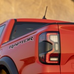 Premijera: Ranger Raptor! Bogu hvala, ima još uvijek onih koji ne mogu bez V6 i benzina (foto: Ford)