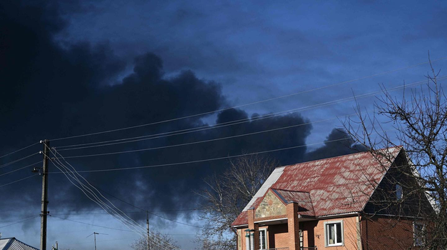 Rat u Ukrajini!! Ruska vojska napada s istoka i sjevera, iz Bjelorusije, s Krima... eksplozije u brojnim gradovima