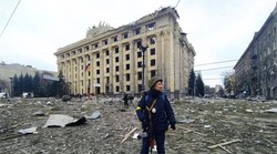 Rusi raspalili raketama po glavnom trgu Harkiva i to 6. po veličini glavnom trgu u svijetu. Ima poginulih i ranjenih