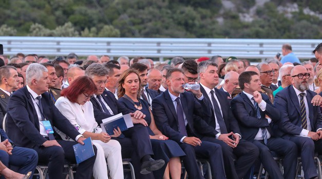 26.07.2022., Komarna - Sluzbeno otvorenje Peljeskog mosta.  Andrej Plenkovic, Zoran Milanovic, Sonja Jandrokovic, Gordan Jandrokovic, Oleg Butkovic,   Photo: Ivo Cagalj/PIXSELL