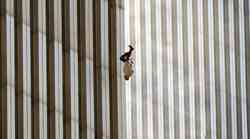 Čovjek u padu: Što stoji iza kontroverzne fotografije snimljene 11. rujna 2001.?