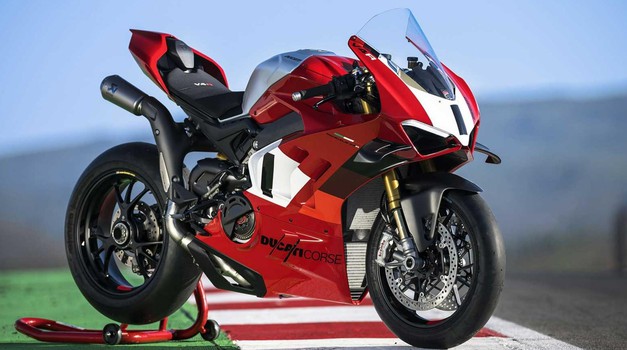 Ducati je v leto 2023 izstrelil novo raketo - Panigale V4 R