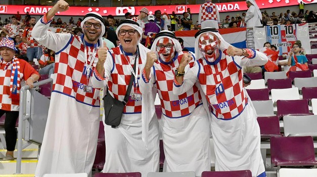 Srbi i Hrvati ruku pod ruku pune budžet FIFA! HNS kažnjen s 50.600 eura, srpski Savez s 20.000 eura, jer promiču političke loše poruke na stadionima