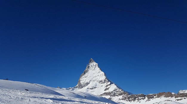 Nakon "Milke" Amerikanci i "Toblerone" sele u Slovačku, a zbog toga prisiljeni su mijenjati i izgled čokolade, jer Švicarci ne daju koristiti Matterhorn samo tako