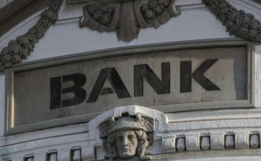 Hoćete otvoriti besplatni račun u banci, e neće ići i prije će na vrbi roditi grožđe nego što će bankari postupiti kao što im zakon i moral nalaže