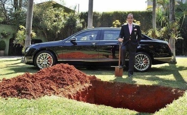 Milijarder zakopao Bentley vrijedan milijun dolara: nitko nije mogao vjerovati kad je objasnio zašto