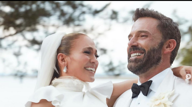 Jennifer Lopez i Ben Affleck proslavili su prvu godišnjicu braka, rekla mu je