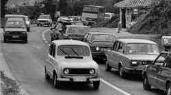 Bilo vam je dobro u Yugi? Za Fiat Tipo trebalo vam je 97 plaća, za Renault 4 35, za Zastavu 101 38, a za Peglicu 18... Za Yugo je valjalo raditi dvije i pol godine!