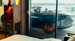 Soba za vas i auto za samo 250 eura! Za bezbrižan san: u ovom frankfurtskom hotelu svoj automobil moći ćete parkirati na balkonu svog apartmana