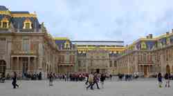 Podmetnuta bomba? Palača Versailles je evakuirana i zatvorena, jednako kao i čuveni muzej Louvre