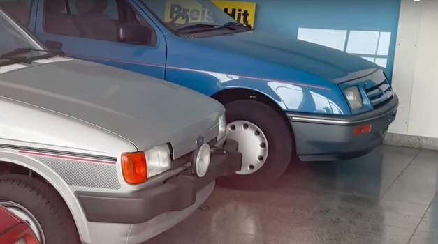 Ovi automobili čekaju vlasnika 40 godina. Hoće li ga ikada dobiti?