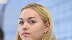 Uvrijedila Srbiju jer koriste smrdljive čučavce! Čak i prijetnje smrću zbog objave?! Simpatična šahovska velemajstorica mnoge je na istoku razljutila fotografijom ... WC-a! (Vidi što se događa)